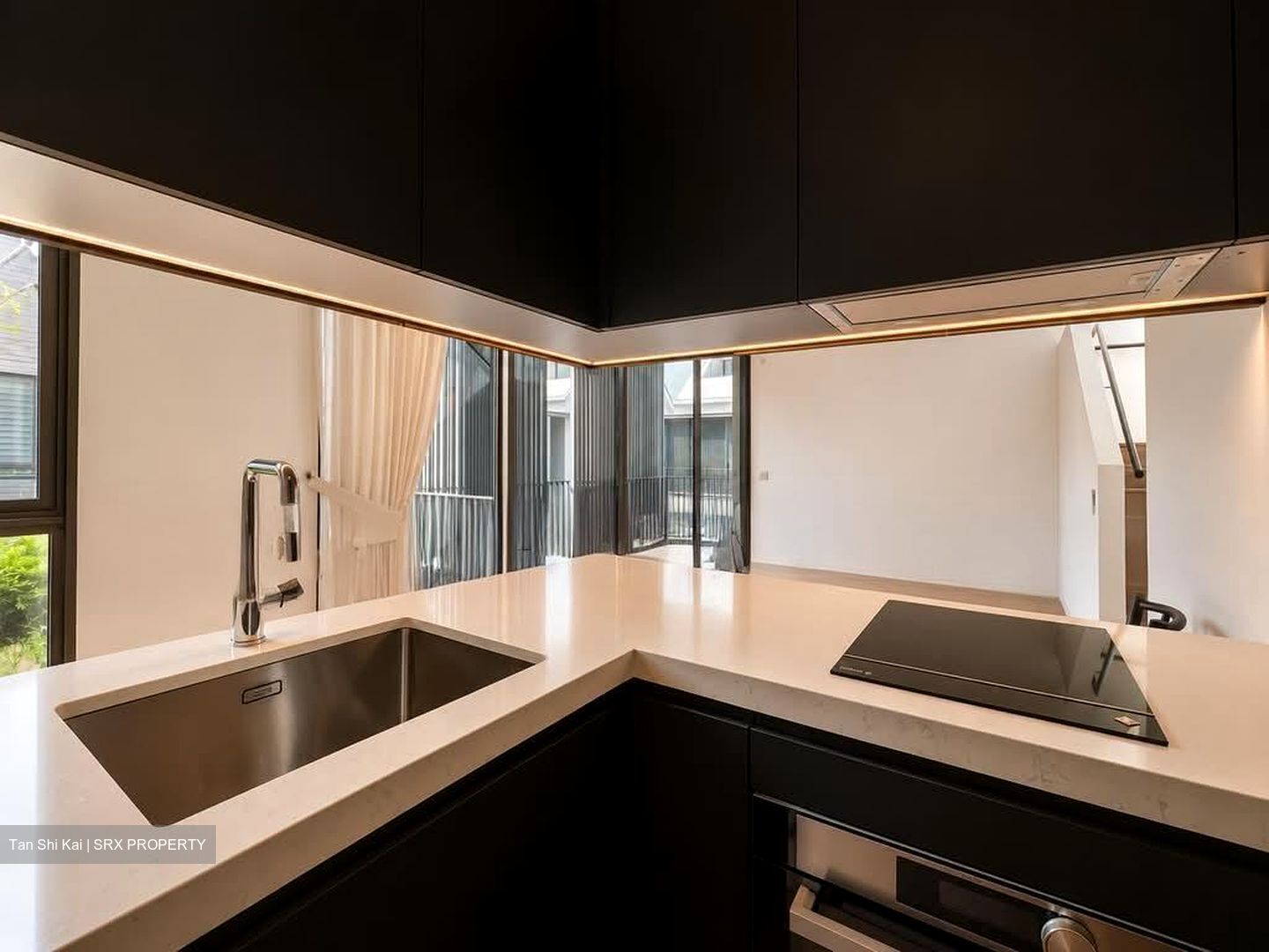 10 Evelyn (D11), Apartment #581305361